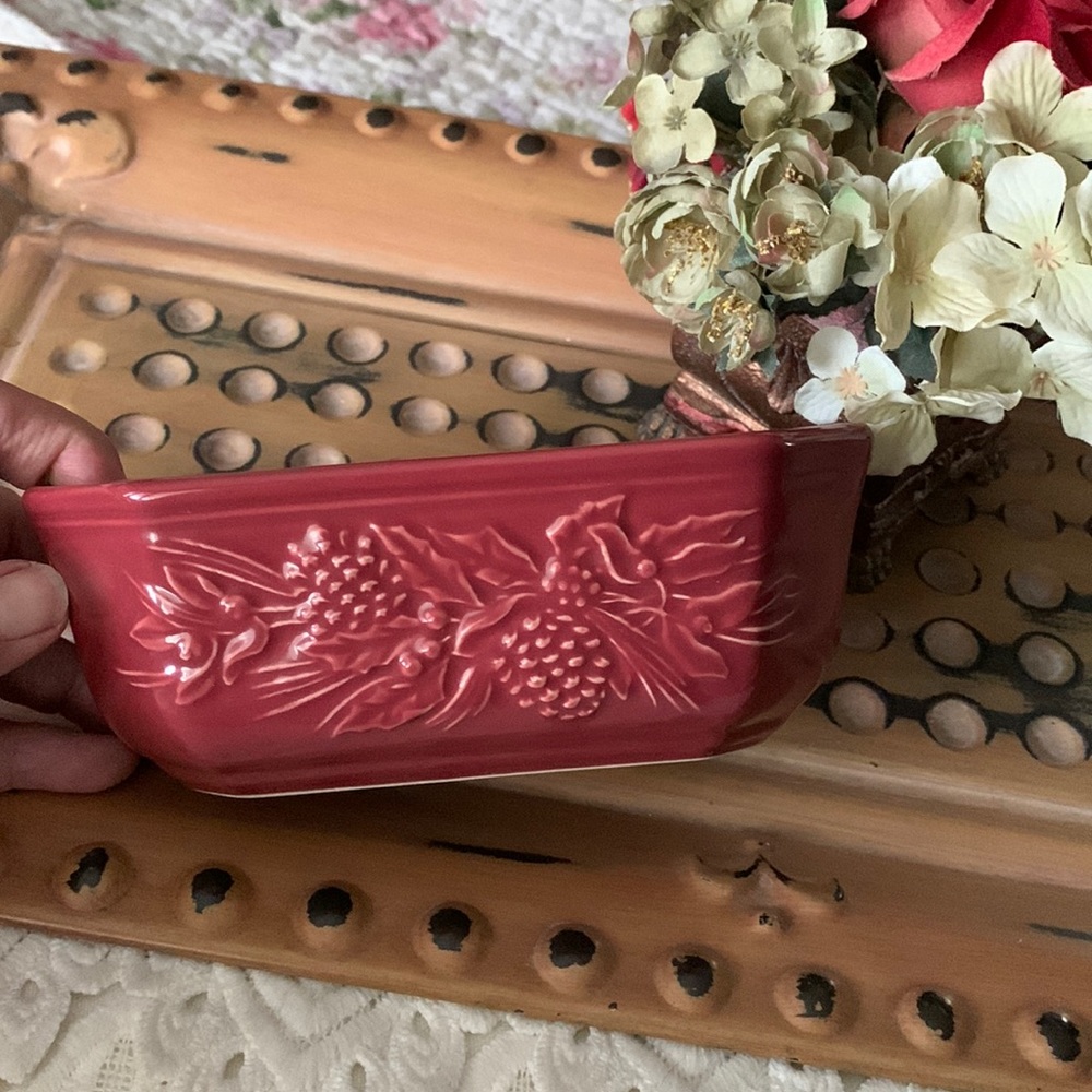 Longaberger Pottery Christmas Embossed Paprika Red Dish